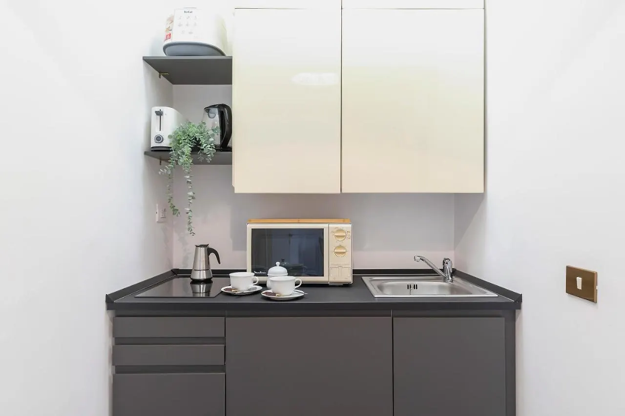 Rome As You Feel - Zoccolette Apartment In Campo De Fiori